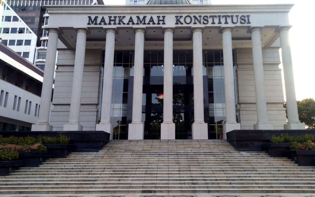 MK Hapus Frasa “Secara Langsung atau Tidak Langsung” di UU Tipikor